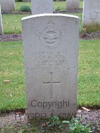 Reichswald Forest War Cemetery - Briggs, Arthur Geoffrey