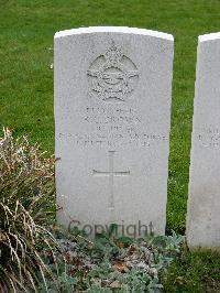 Reichswald Forest War Cemetery - Brown, Raymond Clifford