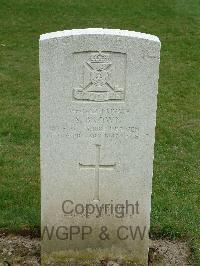 Reichswald Forest War Cemetery - Brown, Sidney