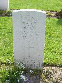 Reichswald Forest War Cemetery - Duncombe, David Garnet