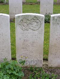 Reichswald Forest War Cemetery - Gray, Derek Milner