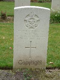 Reichswald Forest War Cemetery - Hill, Frederick Lewis Ian