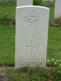 Reichswald Forest War Cemetery - Hinds, John Frederick
