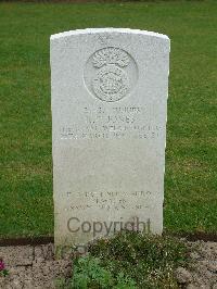 Reichswald Forest War Cemetery - Jones, Robert Pugh