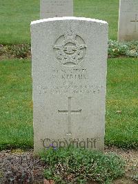 Reichswald Forest War Cemetery - Kerluk, William