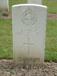 Reichswald Forest War Cemetery - Lythgoe, Henry