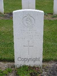 Reichswald Forest War Cemetery - Mathews, Kenneth