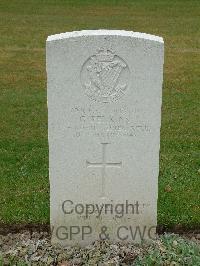 Reichswald Forest War Cemetery - Perkins, Gordon