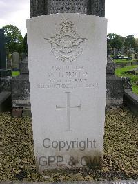 Batley Cemetery - Pickles, William Turner