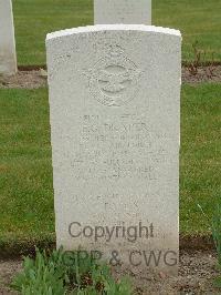 Rheinberg War Cemetery - Draper, Eric George
