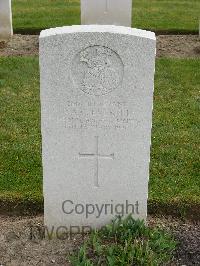 Rheinberg War Cemetery - Everitt, Patrick Anthony Clement