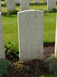 London Cemetery And Extension Longueval - Arthurs, Sydney John