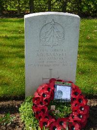 London Cemetery And Extension Longueval - Barnett, Arthur Richard