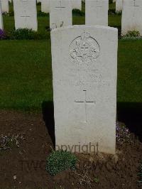London Cemetery And Extension Longueval - Bond, William Charles Henry