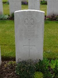 London Cemetery And Extension Longueval - Bunn, Alfred