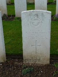 London Cemetery And Extension Longueval - Burkwood, Robert William