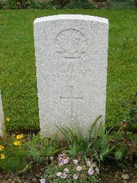 London Cemetery And Extension Longueval - Bennett, Charles Stewart