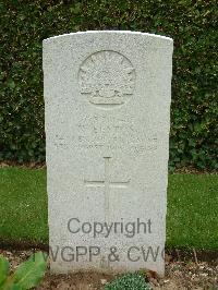 London Cemetery And Extension Longueval - Benton, William