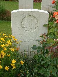 London Cemetery And Extension Longueval - Blake, Albert James