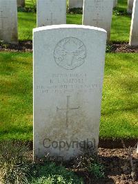 London Cemetery And Extension Longueval - Campbell, Ralph