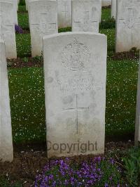 London Cemetery And Extension Longueval - Chambers, David