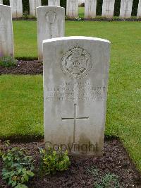 London Cemetery And Extension Longueval - Clarke, Arthur George