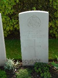 London Cemetery And Extension Longueval - Clift, Albert Oliver