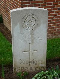 London Cemetery And Extension Longueval - Comrie, George