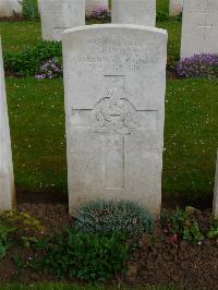 London Cemetery And Extension Longueval - Coyle, John Benjamin