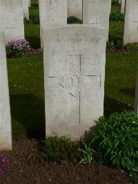 London Cemetery And Extension Longueval - Cunningham, William M