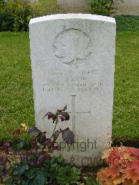 London Cemetery And Extension Longueval - Cook, Ferguson