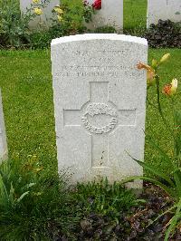 London Cemetery And Extension Longueval - Cox, Robert George
