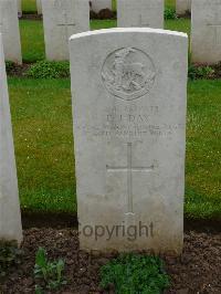 London Cemetery And Extension Longueval - Day, Francis John