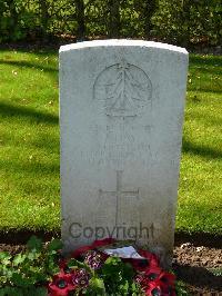 London Cemetery And Extension Longueval - Day, John