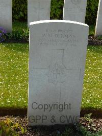 London Cemetery And Extension Longueval - Denman, Walter Martin