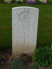 London Cemetery And Extension Longueval - Duffin, John Gilbert