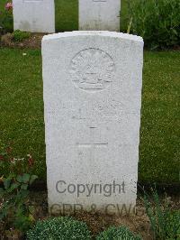 London Cemetery And Extension Longueval - Dennis, Audley Bernard Clifford