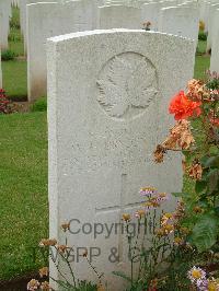 London Cemetery And Extension Longueval - Dryden, William Hosie