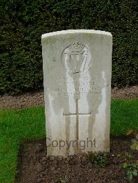 London Cemetery And Extension Longueval - Elliott, Frederick William