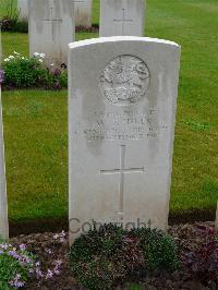 London Cemetery And Extension Longueval - Fisher, William Thomas