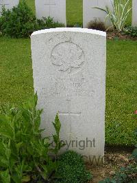 London Cemetery And Extension Longueval - Fisher, Norman