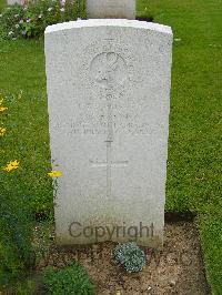 London Cemetery And Extension Longueval - Fynn, Dudley Beresford Hoole