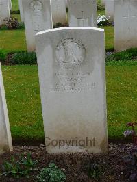 London Cemetery And Extension Longueval - Grant, Alexander