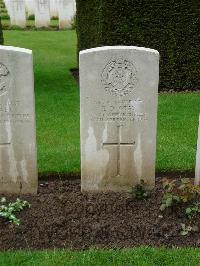 London Cemetery And Extension Longueval - Gray, Ernest David