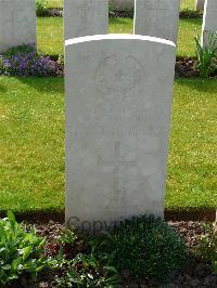 London Cemetery And Extension Longueval - Gunfield, Walter William