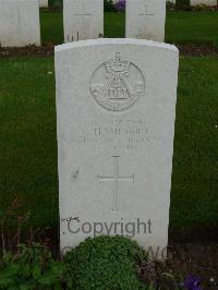 London Cemetery And Extension Longueval - Hampshire, George