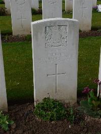 London Cemetery And Extension Longueval - Heald, Ernest