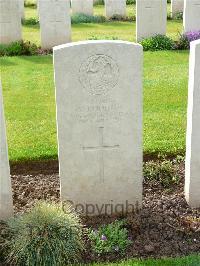 London Cemetery And Extension Longueval - Hodson, George James
