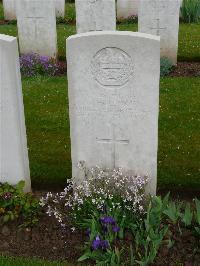 London Cemetery And Extension Longueval - Holborow, Walter