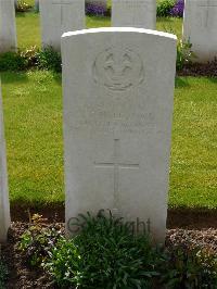 London Cemetery And Extension Longueval - Holdstock, Stephen Charles